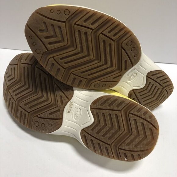 Easy Spirit Women’s TravelTime, Yellow Slip-On Mules, Size 6.5 WW. - Picture 5 of 6